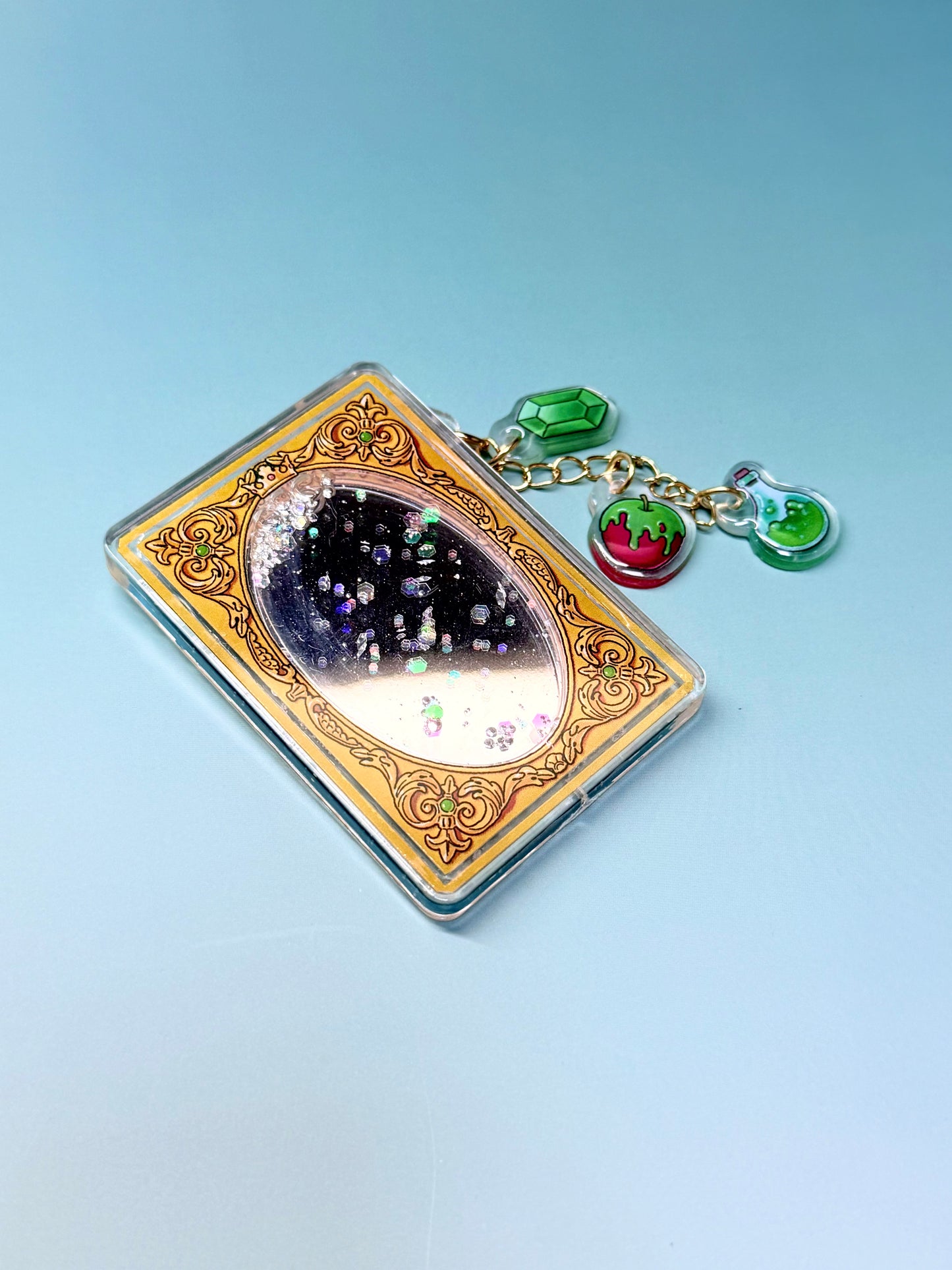 Snow White Magic Mirror Shaker Charm | Keychain | Badge Reel | Phone Grip